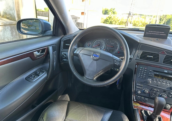 Volvo V70 cena 23900 przebieg: 240000, rok produkcji 2007 z Okonek małe 781
